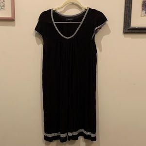 Ellen Tracy nightgown